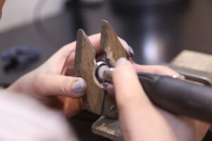 彫金体験仕上げの工程