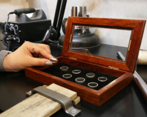 彫金体験　リングデザイン選び