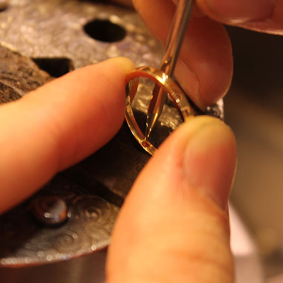 データの作り方だけを学ぶのではなく、手作業の技術も高いレベルで学べる環境