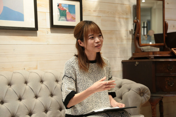YOjewelry笠井葉さんインタビューの様子③