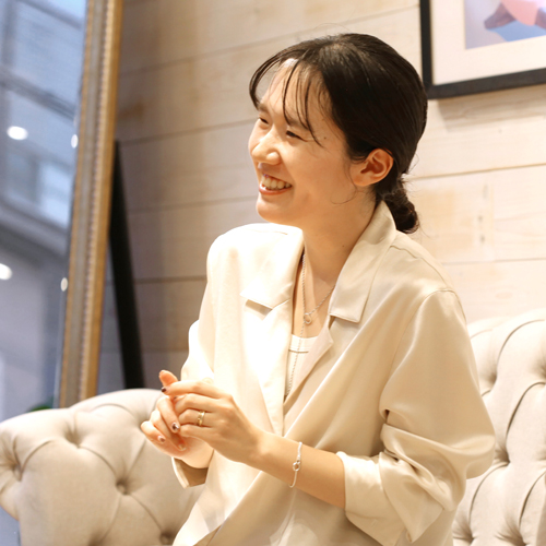 I/VVORYのデザイナー内田さん