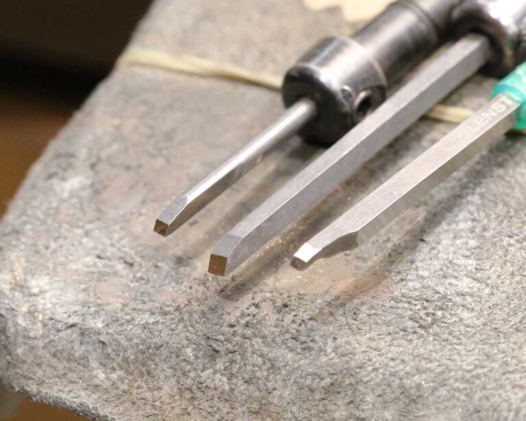 彫金用片切りタガネ