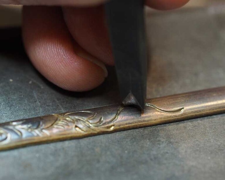 デザインタガネを使った刻印