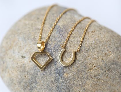 彫金ネックレスのサンプル