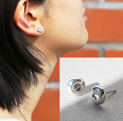 球形デザインのボールピアス作品例