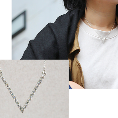 V字型エタニティネックレス作品例